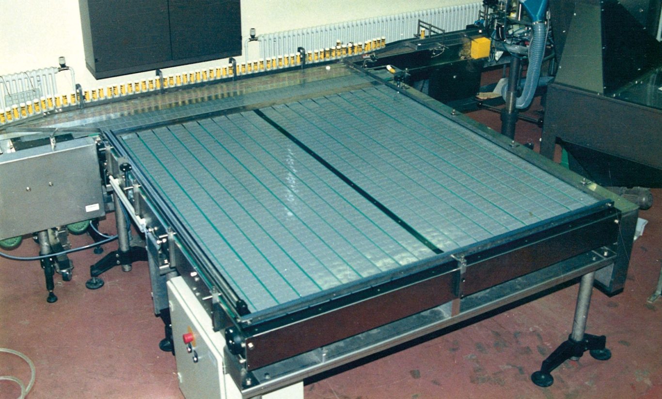 Scharnierbandkettenförderer für Transportformen